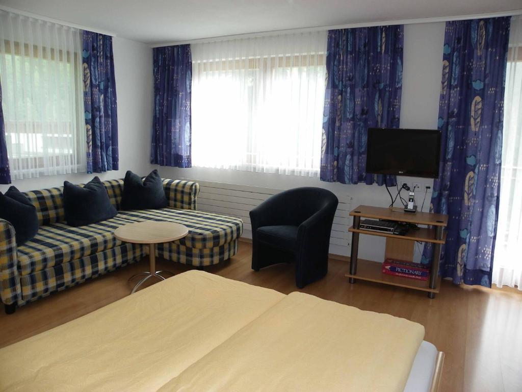 Apartamento Chasa Vaidum Samnaun Habitación foto