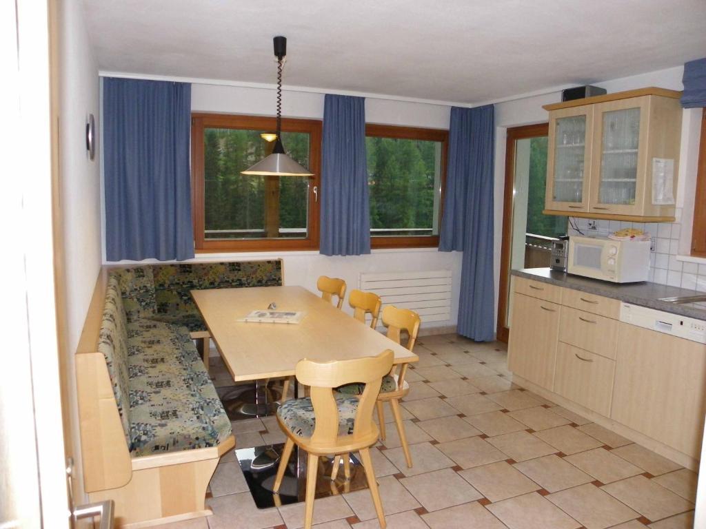 Apartamento Chasa Vaidum Samnaun Habitación foto