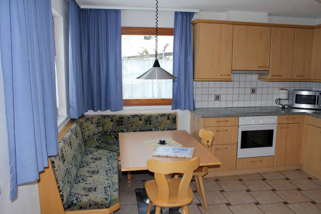 Apartamento Chasa Vaidum Samnaun Habitación foto